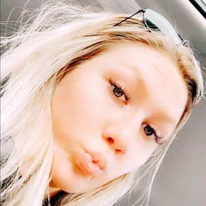 Meet your Posher, Allison